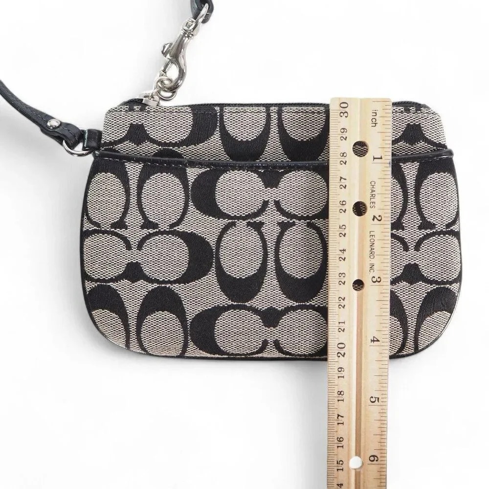 Coach Signature Small Wristlet Wallet Purse Grey / Black 4.25